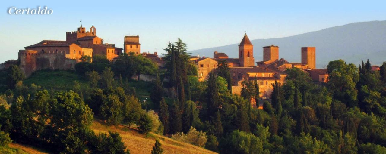 Il Giuggiolo - La Collina Della Quiete Bed & Breakfast Черталдо Екстериор снимка