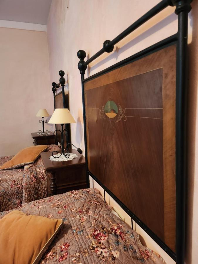 Il Giuggiolo - La Collina Della Quiete Bed & Breakfast Черталдо Екстериор снимка