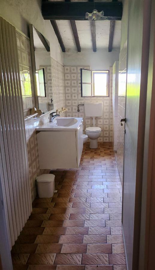 Il Giuggiolo - La Collina Della Quiete Bed & Breakfast Черталдо Стая снимка
